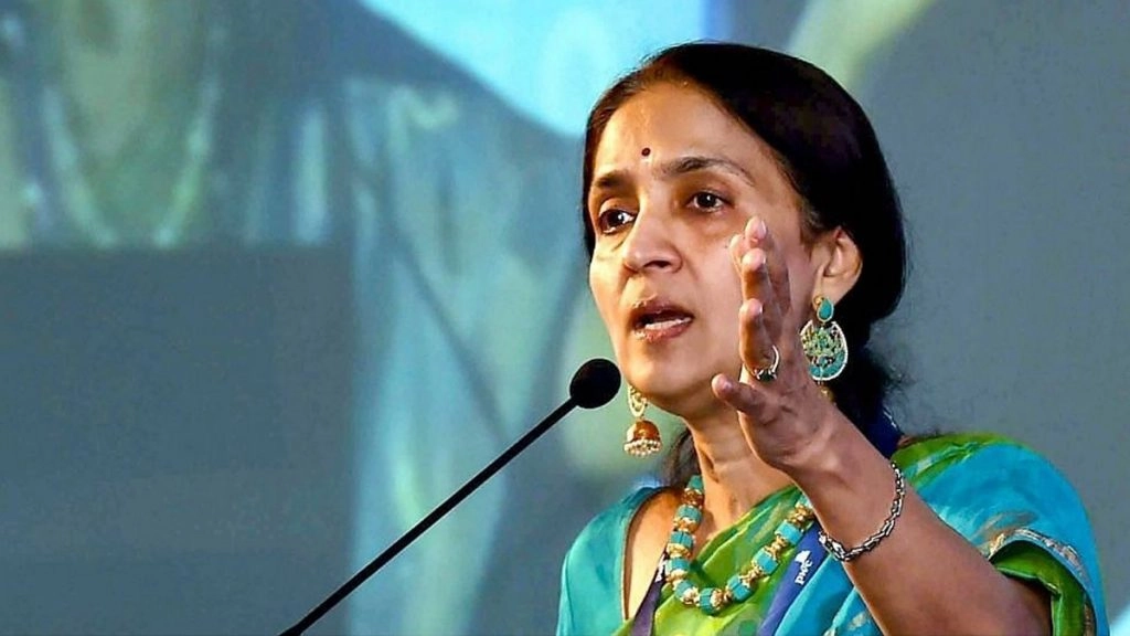  फोन टैपिंग मामले में NSE की पूर्व सीईओ चित्रा रामकृष्ण से करेगी पूछताछ