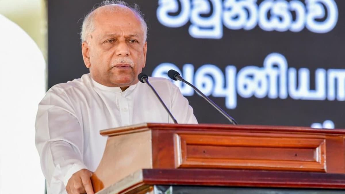Sri Lanka Crisis: दिनेश गुणेवर्दना बने श्रीलंका के नए PM, राष्ट्रपति रानिल  विक्रमसिंघे ने कैबिनेट मंत्रियों को दिलाई शपथ | 🌎 LatestLY हिन्दी