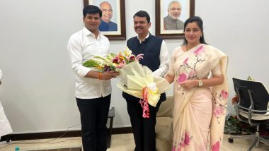 Maharashtra: नवनीत राणा और उनके पति रवि ने महाराष्ट्र के उपमुख्यमंत्री  देवेंद्र फडनवीस से की मुलाकात