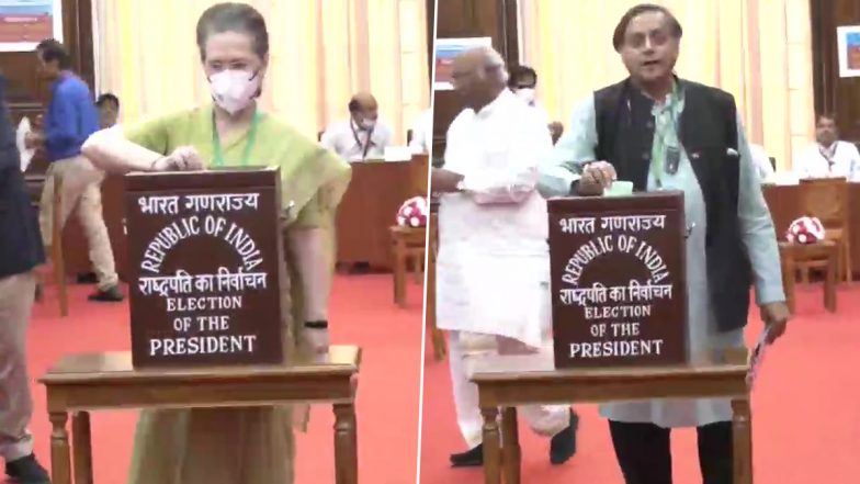 Presidential Election 2022: सोनिया गांधी, शशि थरूर और मल्लिकार्जुन खड़गे ने राष्ट्रपति चुनाव के लिए डाला वोट