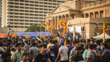 Sri Lanka Crisis: राष्ट्रपति राजपक्षे ने PM विक्रमसंघे से कहा, ऐलान के मुताबिक पद से देंगे इस्तीफा