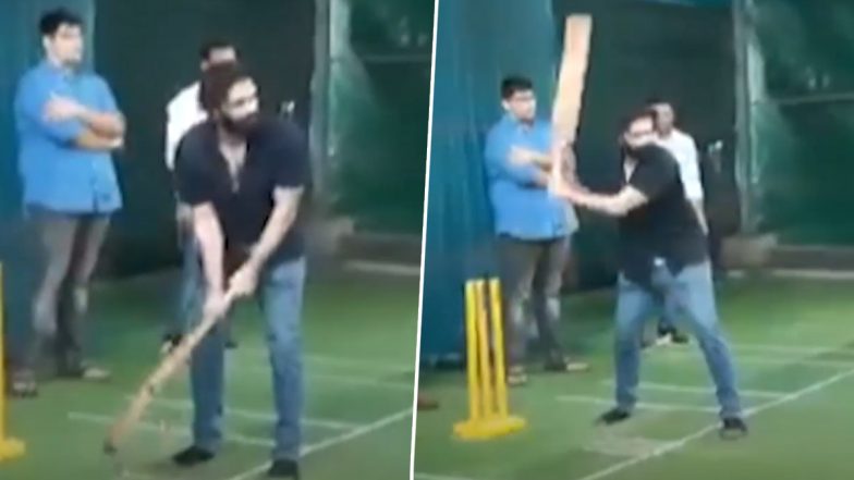 Amit Thackeray Playing Cricket: राज ठाकरे के बेटे अमित ने जमकर लगाए चौके-छक्के, राजनीति से हटकर क्रिकेट पिच पर धमाका