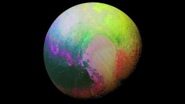 Rainbow-Coloured Pluto? इंद्रधनुष के रंग का प्लूटो? नासा ने प्लूटो ग्रह की इंद्रधनुष के रंग की मनमोहक तस्वीर की शेयर, देखें वायरल Pic