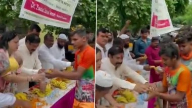 उत्तर प्रदेश: नोएडा में दिखी भाईचारे की मिसाल, मुस्लिम युवाओं ने कांवड़ियों पर बरसाए फूल- Video