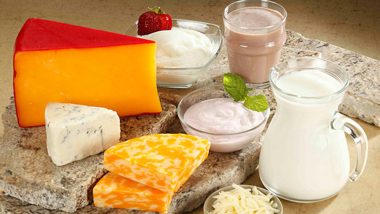 GST On Dairy Products: सोमवार से खाने-पीने की ये चीजें होंगी महंगी, आम आदमी के जेब पर सीधा पड़ेगा असर