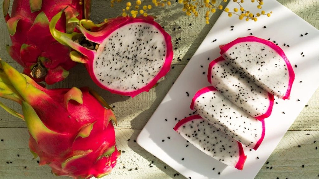 यूपी के किसान की पहली पसंद बना ड्रैगन फ्रूट, गन्ना बेल्ट में अब उगेगा ड्रैगन फ्रूट!