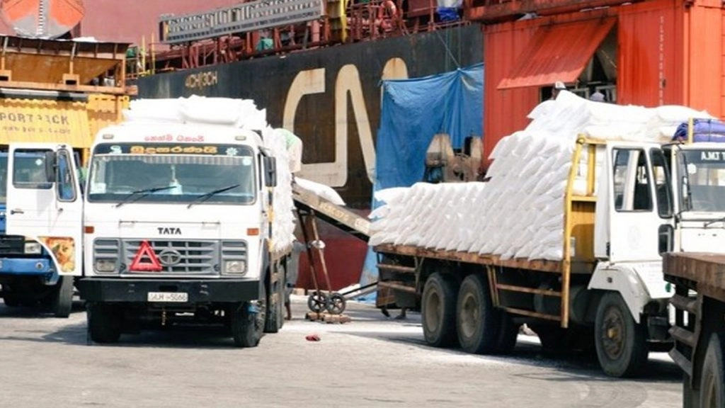 भारत ने श्रीलंका आर्थिक संकट के बीच सहयोग के रूप में 21,000 टन से अधिक उर्वरक पहुचाया 