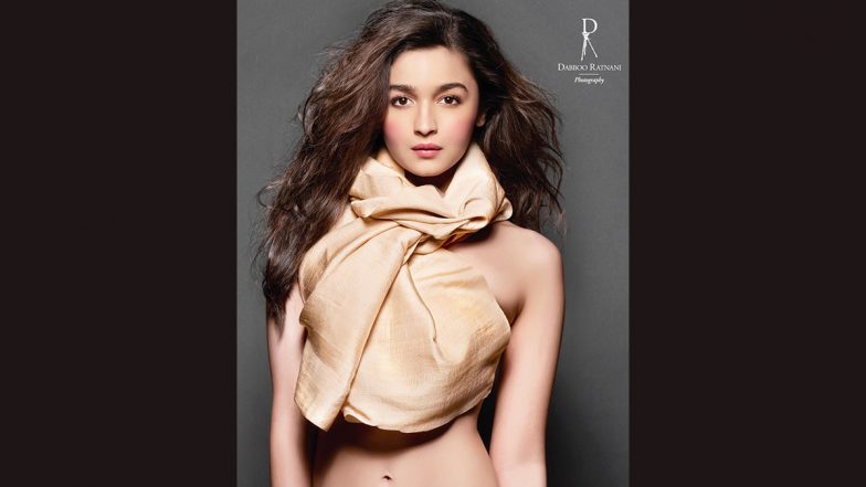 Alia Bhatt अपने फिल्म के प्रोमोसन के साथ आईआईटी-बॉम्बे का दौरा कर खुश हैं