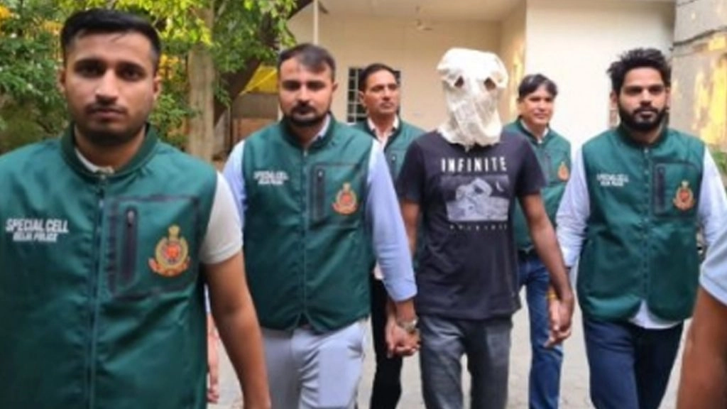 दिल्ली पुलिस के स्पेशल सेल ने 125 मामलों में शामिल हिस्ट्रीशीटर को किया गिरफ्तार