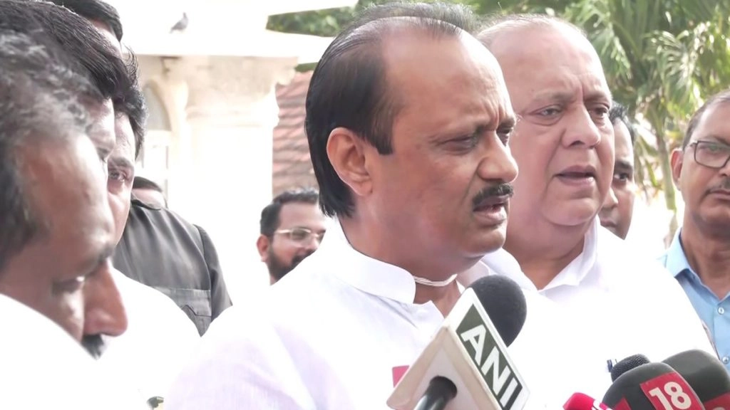  मुंबई पुलिस को मिले धमकी भरे संदेशों को गंभीरता से लिया जाना चाहिए: अजित पवार