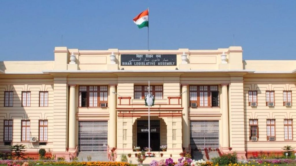 राजद के 5 नेताओं पर छापेमारी के बाद बिहार महागठबंधन को और कार्रवाई की उम्मीद