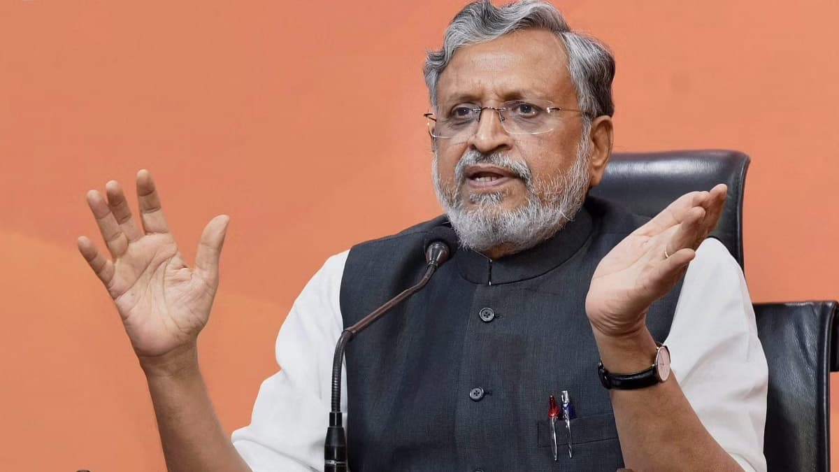 Bihar Politics: सुशील मोदी ने बिहार सरकार पर साधा निशाना, कहा- कार्तिक सिंह को मंत्री बनाकर घोंटा गया कानून का गला, फिर लौटा 'लालू राज'