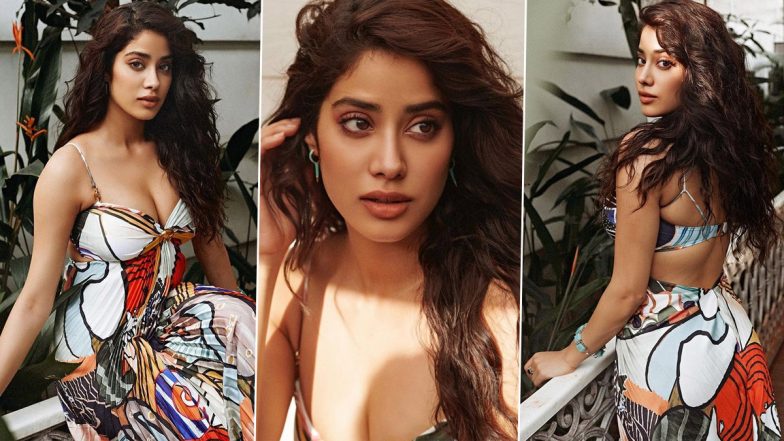 Janhvi Kapoor Bold Photos: प्रिंटेड डीप नेक मीडी ड्रेस में जान्हवी ने लगाया बोल्डेनेस का तड़का, फैंस बोले-'इसे कहते हैं खूबसूरती'