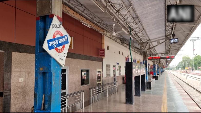 UP: 70 की जगह 90 रुपये में दिए थे टिकट, 22 साल बाद अब कोर्ट के आदेश पर पीड़ित को 15 हजार Rs देगा रेलवे