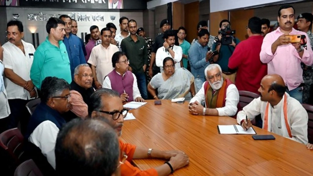  बिहार की राजनीती में नाटकीय परिवर्तन के बाद, आज भाजपा के आलाकमान की बैठक होने की संभावना 