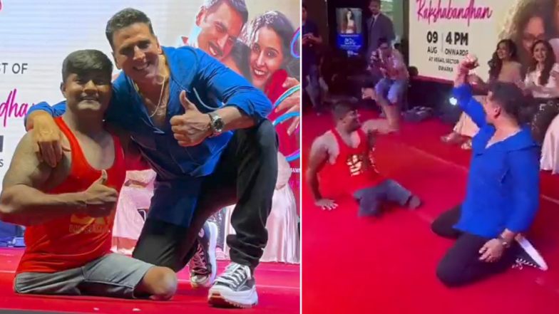Akshay Kumar ने एक स्पेशल डांसर के साथ दिल्ली में किया जबरा डांस, वीडियो हुआ वायरल (Watch Video)
