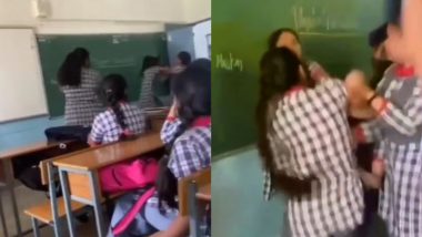 स्कूल के क्लासरूम को दो लड़कियों ने बना दिया अखाड़ा, दोनों के बीच हुई जमकर पटका-पटकी (Watch Viral Video)