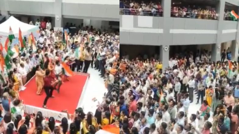 Har Ghar Tiranga: मुंबई में ‘हर घर तिरंगा’ अभियान की दिखी अनूठी झलक, मंत्रालय में हाथों में तिरंगा लेकर झूमते नजर आए लोग (Watch Video)