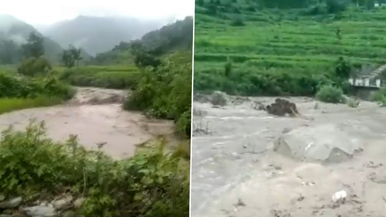 Uttarakhand: टिहरी जिले के घनसाली क्षेत्र के नेलचामी में फटा बादल, उफान पर नेलचामी नदी (Watch Video)