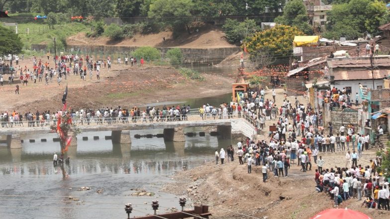 MP: पत्थर बरसाने के लिए प्रसिद्ध गोटमार उत्सव में 150 से अधिक लोग घायल, देखिए पथराव का VIDEO