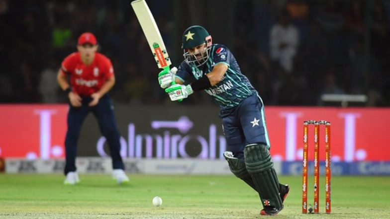 PAK vs ENG 1st Test 2022: पाक बनाम इंग्लैंड पहले टेस्ट में बाबर आजम ने लगाया अपना आठवां टेस्ट शतक