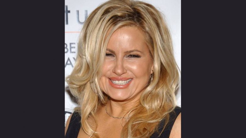 Jennifer Coolidge  ने कहा मुझे लगा कि मैं 'द व्हाइट लोटस' के लिए बहुत मोटी हूं