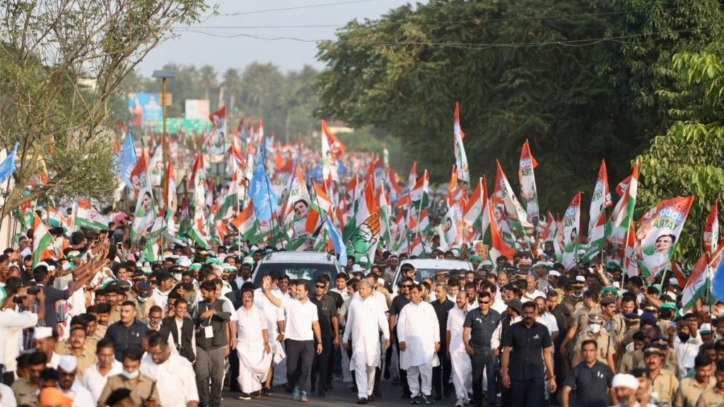 Bharat Jodo Yatra: अभिनेत्री पूनम कौर, उस्मानिया यूनिवर्सिटी के छात्रों ने राहुल के साथ पदयात्रा की