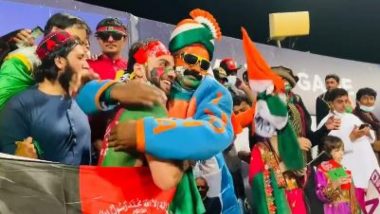 VIDEO: पाकिस्तान से लड़ाई और भारत से प्यार, Indian Fans से गले मिलकर अफगानिस्तानी दशर्कों ने लगाए नारे