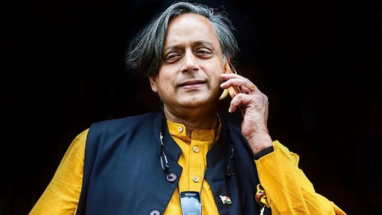 वरिष्ठ नेता शशि थरूर ने शायरी के जरिये अपनी उम्मीदवारी के समर्थन का दायरा बढ़ने का दावा किया