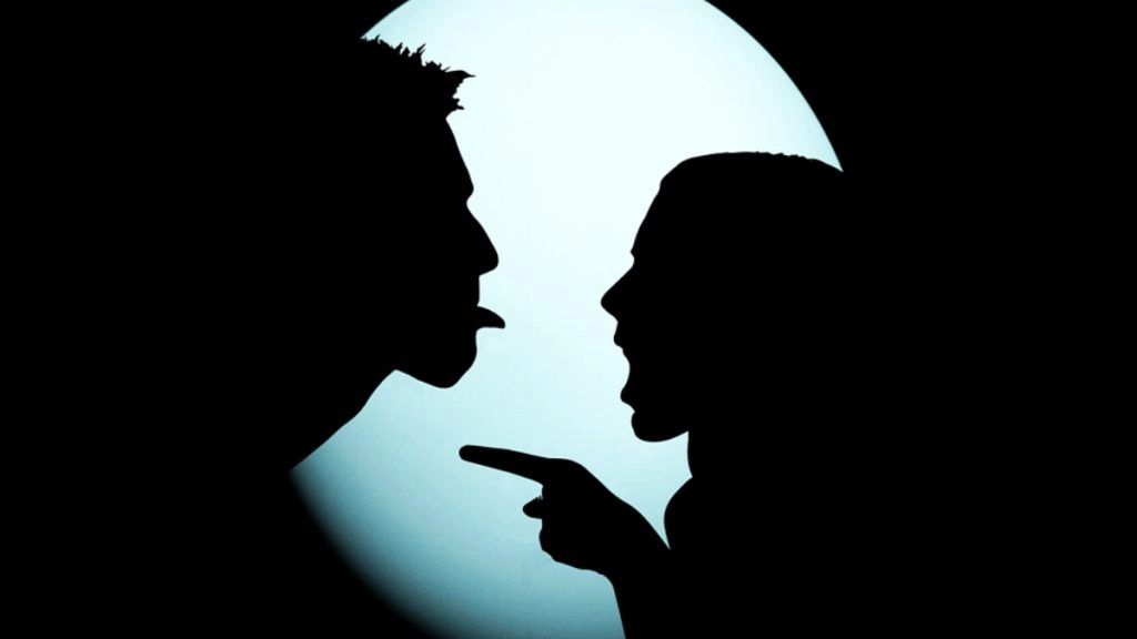 UP: पत्नी ने दर्ज कराया दहेज उत्पीड़न का केस तो बदला लेने के लिए गुस्साए पति ने उठाया ऐसा शर्मनाक कदम…