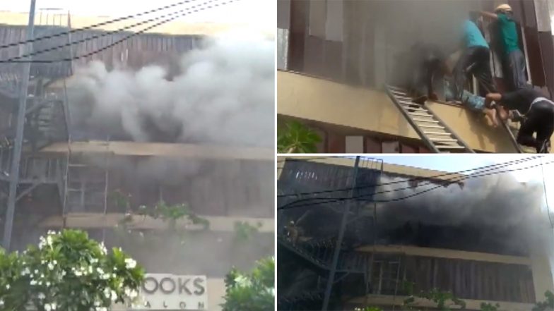 UP: लखनऊ के हजरतगंज में होटल लेवाना में लगी आग, लोगों को बाहर निकालने के प्रयास जारी (Video)