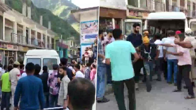 जम्मू-कश्मीर के पुंछ में भीषण हादसा, खाई में गिरी बस;11 की मौत- कई घायल