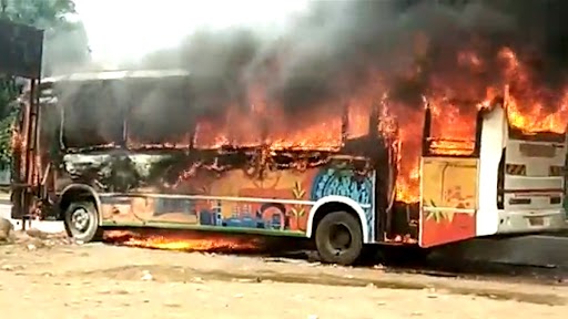 Bus Catches Fire: जालना रोड स्मार्ट सिटी बस में लगी आग, भयावह वीडियो वायरल