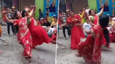 Viral Video: ढोल की थाप पर देसी आंटियों ने किया जबरदस्त डांस, वीडियो देख रह जाएंगे दंग