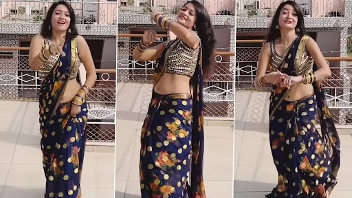 Desi Bhabhi Dance: देसी भाभी ने हरियाणवी गाने पर मटकाई जबरदस्त कमर, अपने डांस से लगाई आग