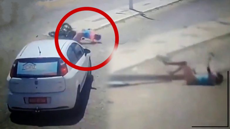 Viral Video: 16 सेकंड में 2 बार मौत को दिया चकमा, शख्स को जिंदा देख लोग हैरान, रोंगटे खड़े कर देगा वीडियो