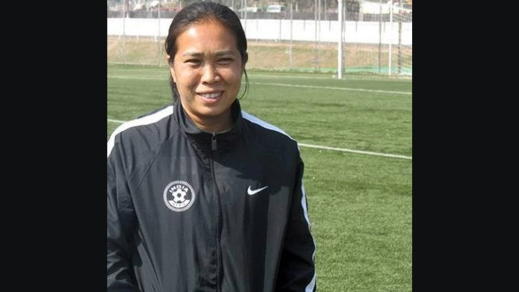 हमारी अंडर-17 महिला फुटबॉल टीम मजबूत टीमों से खेलने से नहीं हिचकिचाती : बेमबेम देवी