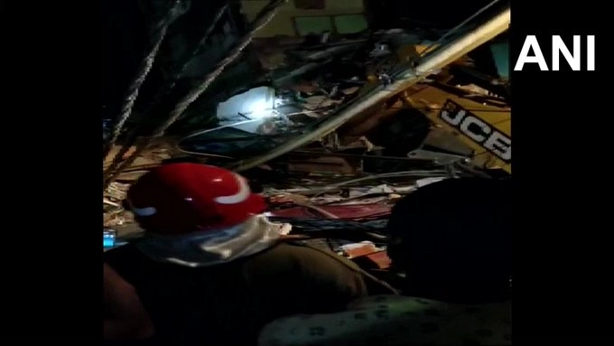 लाहौरी गेट इलाके में इमारत ढहने से मरने वालों की संख्या बढ़कर 3 हुई 