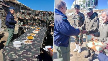 Diwali 2022: CDS जनरल अनिल चौहान और एयर चीफ मार्शल वीआर चौधरी ने LoC पर सैनिकों के साथ दिवाली मनाई