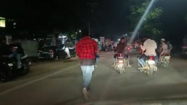 Odisha Shocker: उधार ना चुकाने की ऐसा सजा, युवक को स्कूटी से बांधकर सड़क पर घसीटा- Video