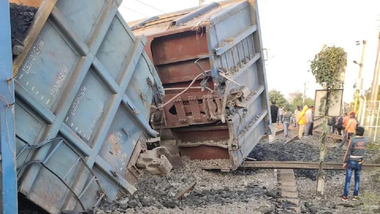 VIDEO: अमरावती में मालगाड़ी के 20 डिब्बे पटरी से उतरे, कई ट्रेनों के रूट में बदलाव