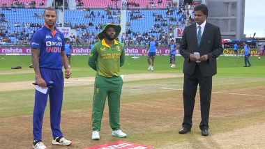 IND vs SA 1st ODI Toss Report & Playing XI: भारतीय कप्तान शिखर धवन ने टॉस जीत कर पहले गेंदबाजी का किया फैसला, देखें प्लेइंग इलेवन- Video