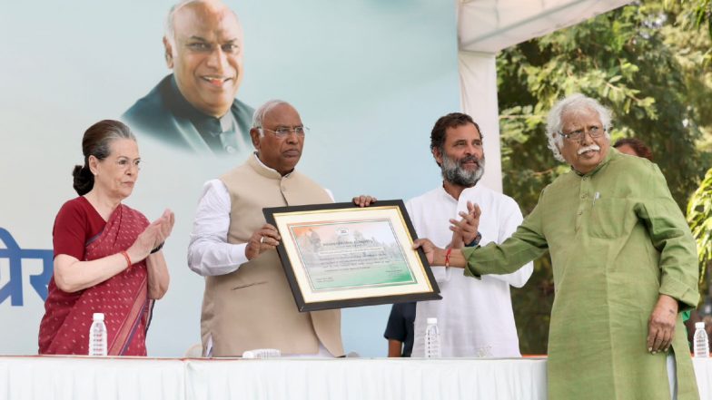 Congress President Oath Ceremony: 'मजदूर का बेटा आज कांग्रेस का अध्यक्ष बना है, मेरे लिए भावुक क्षण है': मल्लिकार्जुन खड़गे