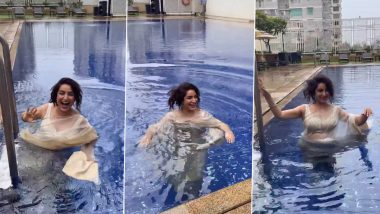 Video: सेक्सी साड़ी पहनकर पूल में नहाती दिखी Tisca Chopra, फैंस बोले-पूल में बिकिनी पहनते हैं 