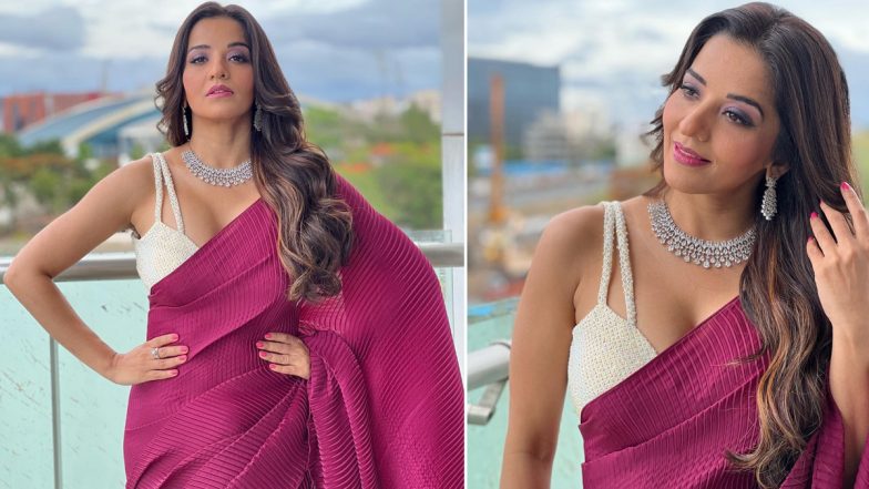भोजपुरी एक्ट्रेस Monalisa ने एक बार फिर सेक्सी साड़ी पहन गिराई बिजली, एक्ट्रेस की हॉटनेस ने यूजर्स को बनाया दीवाना (See Pics)
