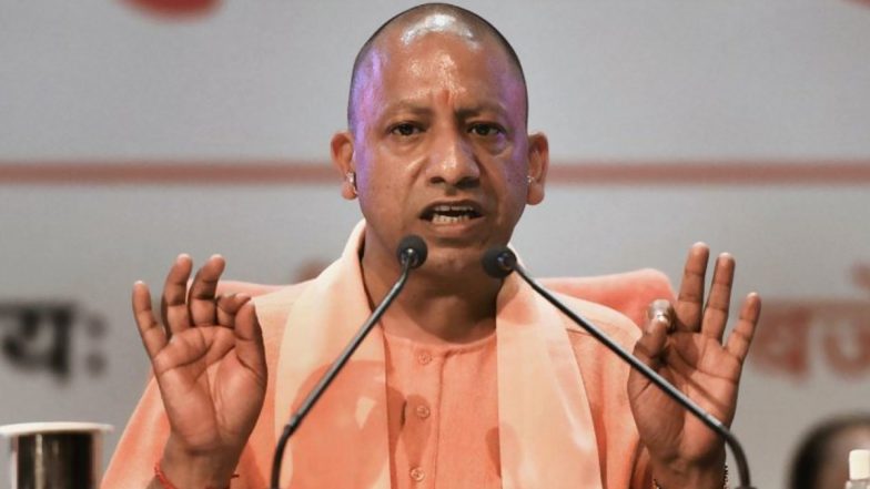 Yogi Warning Video: CM योगी आदित्यनाथ ने गुंडो-बदमाशों को दी चेतावनी, कहा- अपराधी इस चौराहे पर घटना करेंगे तो अगले पल ढेर हो जाएंगे