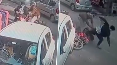 Video: दिल्ली पुलिस के कांस्टेबल की बहादुरी, भाग रहे स्नैचर को फिल्मी स्टाइल में बाइक से कूदकर ऐसे दबोचा