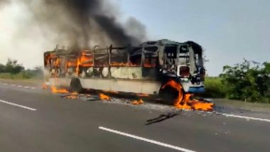 Maharashtra Bus Fire: अमरावती में ST बस में लगी आग, 35 यात्री थे सवार, सभी बाल-बाल बचे (Watch Video