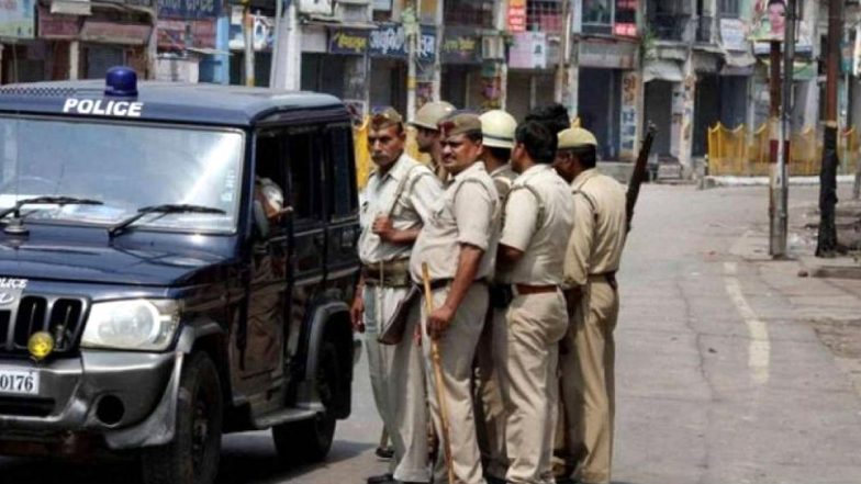 UP: हरदोई में 47 साल के BJP नेता को सपा नेता की 26 साल की बेटी से हुआ प्यार, दोनों घर से भागे; FIR दर्ज