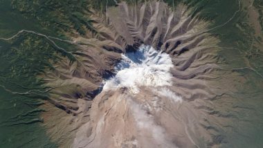 Russian Volcano Shiveluch: 15 सालों में अपने शक्तिशाली विस्फोट के लिए तैयार हो सकता है शिवलुच ज्वालामुखी, जानिए इसके बारे में सब कुछ